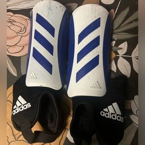 Adidas soccer shin guards youth M
